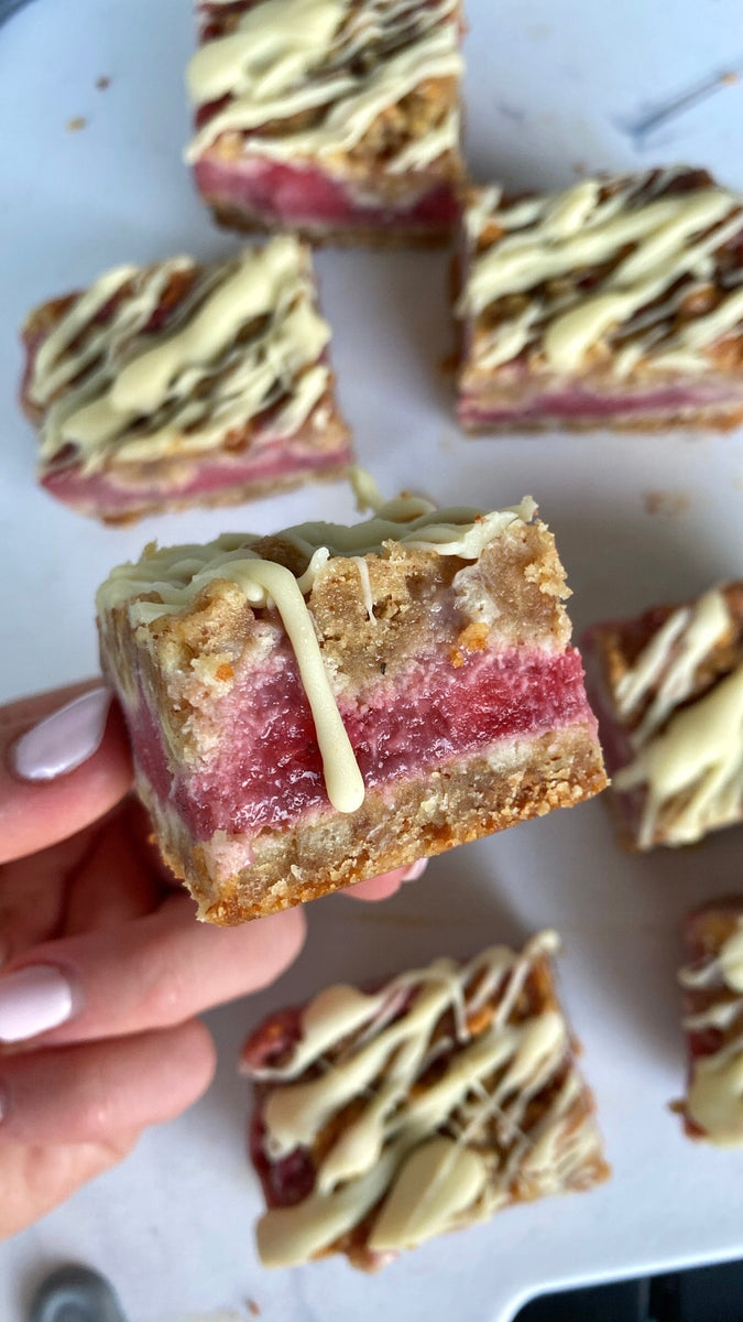 Strawberry Crumble Bars (GF) – CanDo