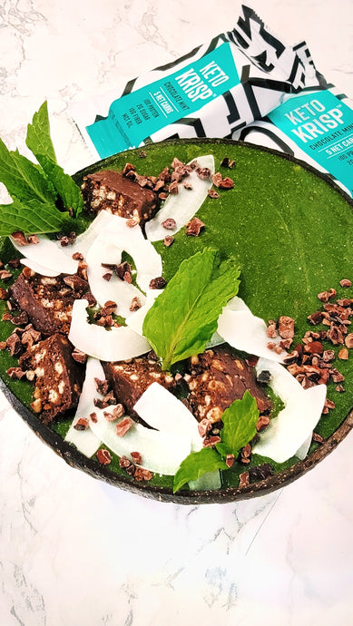 Mint Chocolate Chip Smoothie Bowl