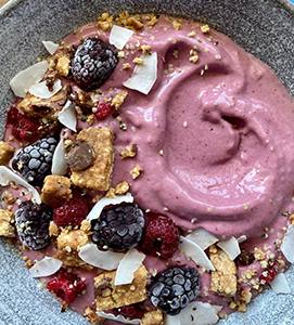 Summer Smoothie Bowl | Protein + Antioxidants + Fiber